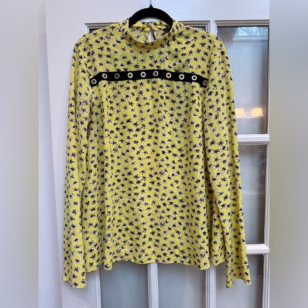 Reclaimed Vintage Yellow Black Floral Rivet Cut Out Chic Blouse Size 10 Medium M